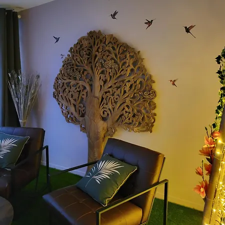 Au Secret Des Bregines Bed & Breakfast Beziers Exterior photo