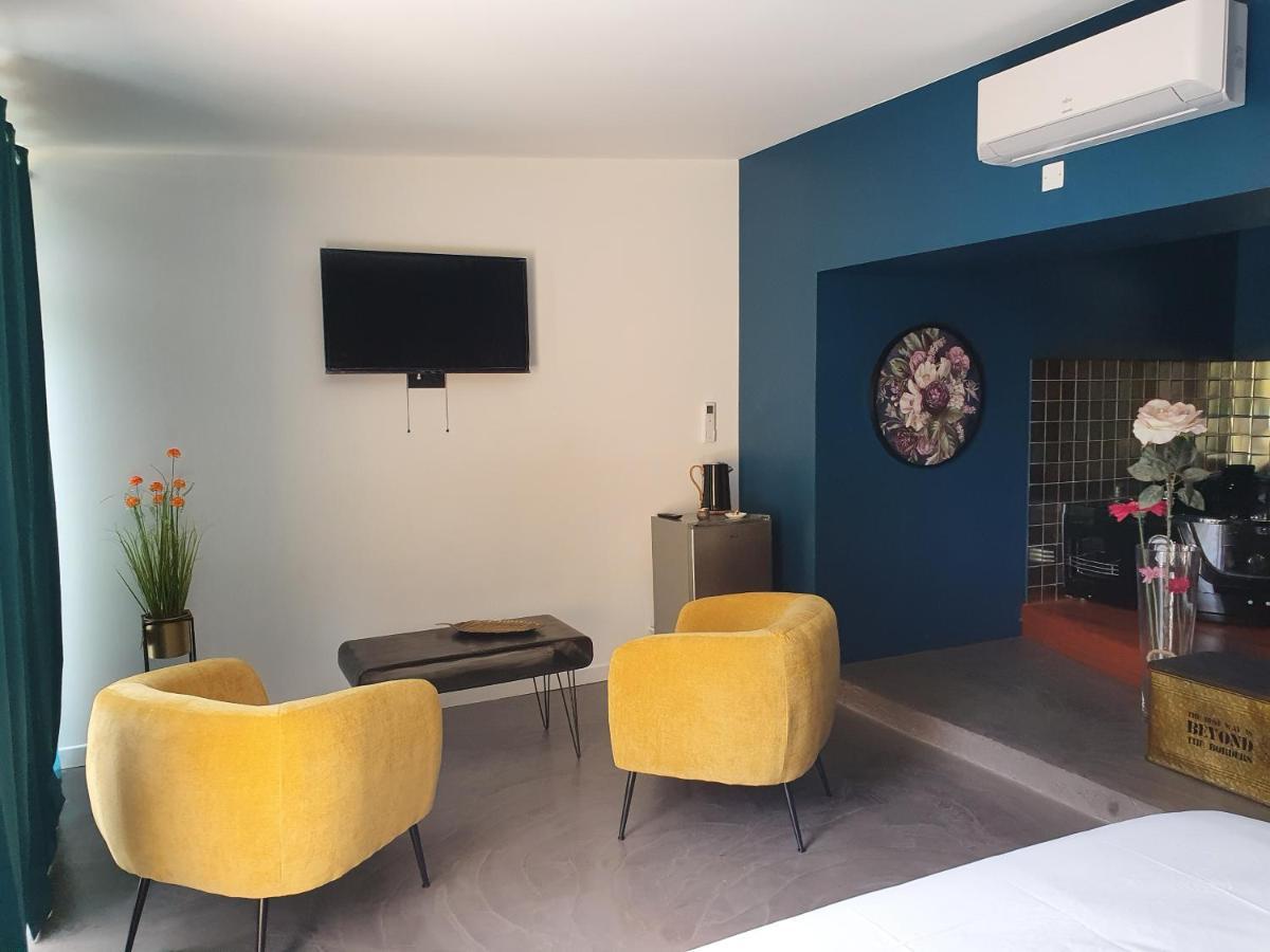 Bed & Breakfast Au Secret Des Bregines