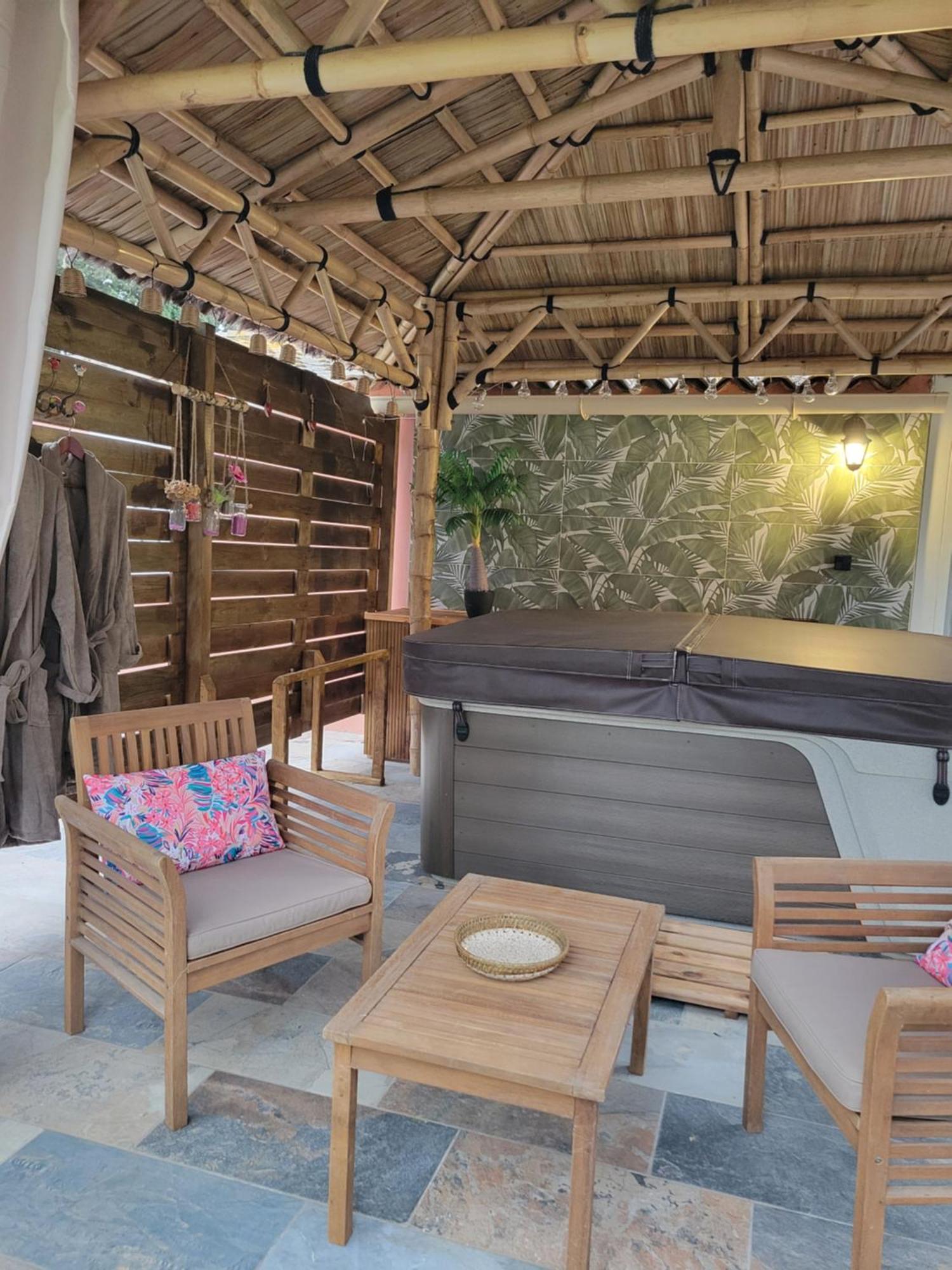 Bed & Breakfast Au Secret Des Bregines